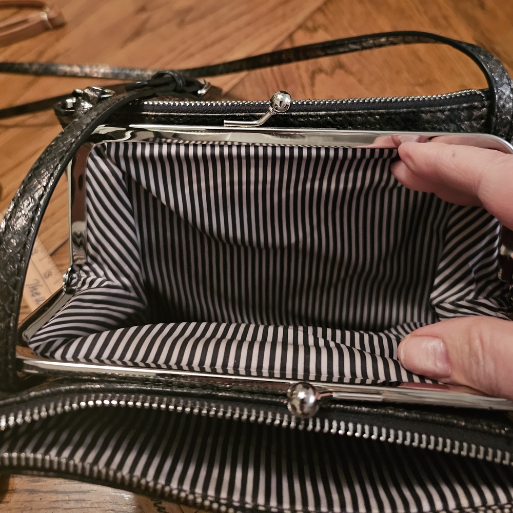 Stylish Brown and Black Women's Bag - Picture 6 of 8